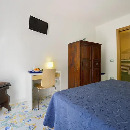 Le Isole 3* Forio (Isola d'Ischia)
