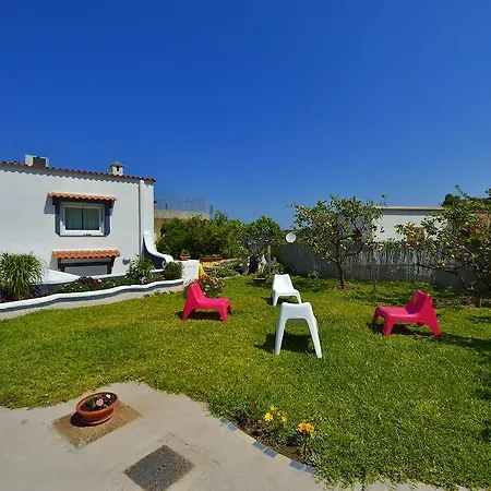 Oda ve Kahvaltı Le Isole 3*