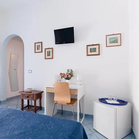 Oda ve Kahvaltı Le Isole Forio di Ischia