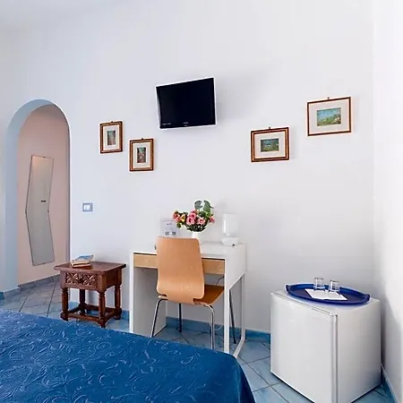 לינה וארוחת בוקר Le Isole