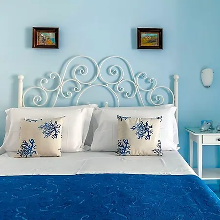 Le Isole לינה וארוחת בוקר 3*
