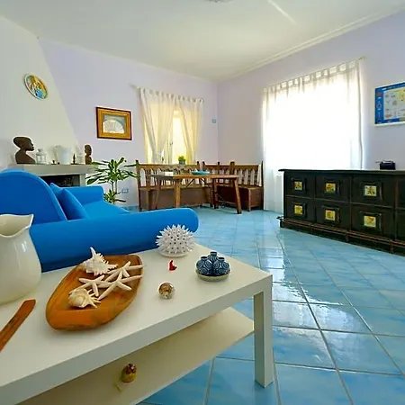 Le Isole לינה וארוחת בוקר 3*