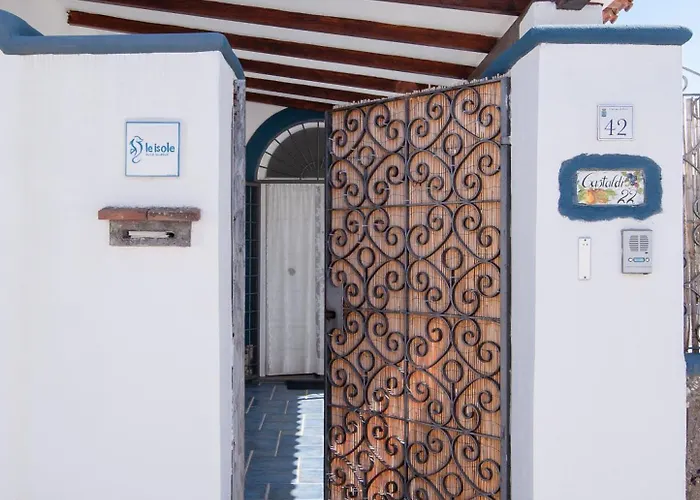 Oda ve Kahvaltı Le Isole 3*