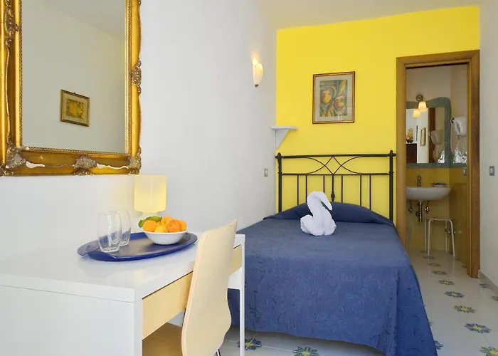 Le Isole فندق مبيت وإفطار Forio di Ischia
